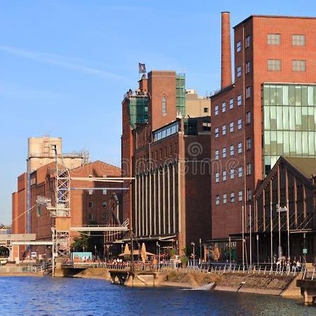 City Apartment Duisburg 1#Netflix &Wlan &Kingsize Bett &Kaffee Maschine & Central & 500M Innenhafen & 2 Min U Bahn Luaran gambar