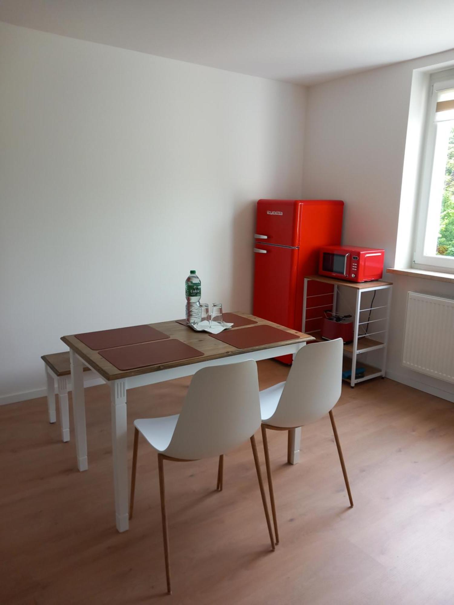 City Apartment Duisburg 1#Netflix &Wlan &Kingsize Bett &Kaffee Maschine & Central & 500M Innenhafen & 2 Min U Bahn Luaran gambar